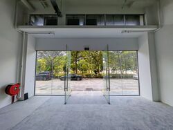 Interlocal Centre (D5), Warehouse #565925651